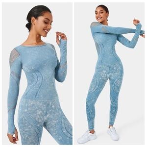 HALARA Seamless Flow Acid Wash Cut Out Thumb Hole Sports Top